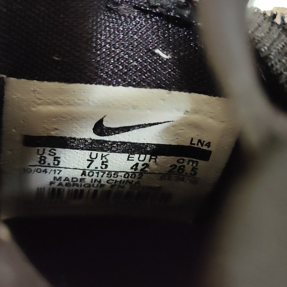 LeBron 15 Low 'Ashes' - Picture 7 of 7